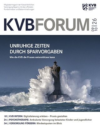 Titelseite KVB FORUM-Ausgabe 9-10/2026 Ein Ein Leuchtturm in der Brandung mit hohen Wellen